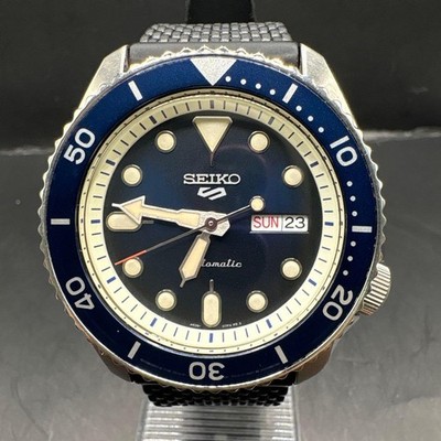 SEIKO 5 SPORTS SRPD71K2 in excellent condition