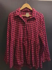 American Eagle Black Red Checkered Shirt Women's Large
