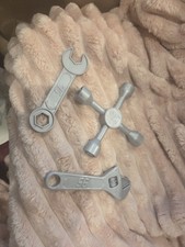 Disney Pixar Cars Lightning McQueen Tool Lug Wrench Toy 95 Replacement Pieces X