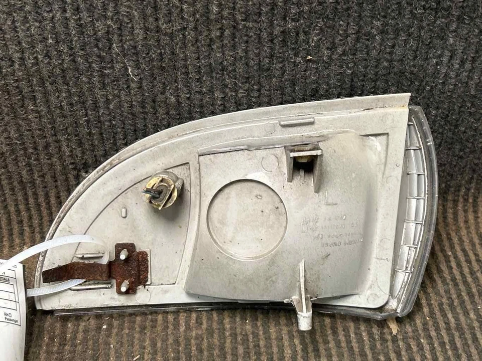 Fits 1991-1996 Chevrolet Caprice Left Turn Signal Lamp OEM:5976557 Foto 2 de 4