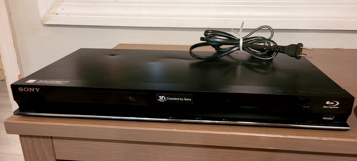 SONY BDP-S570 （海外仕様） BD/DVDプレイヤー おまけDVD付 Sony BDP-S570 Internet-ready Blu-ray Disc™ player with built