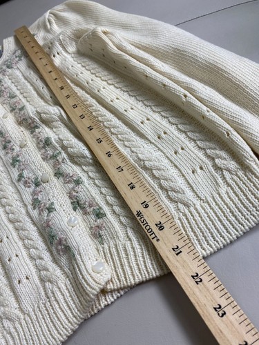 Vintage Susan Bristol Hand Embroidered Floral Cardigan Sweater Medium Cable Knit - Picture 6 of 18