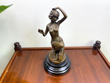 Bronze Skulptur orientalischen Tänzerin  auf Marmor Sockel nach Demetre Chiparus