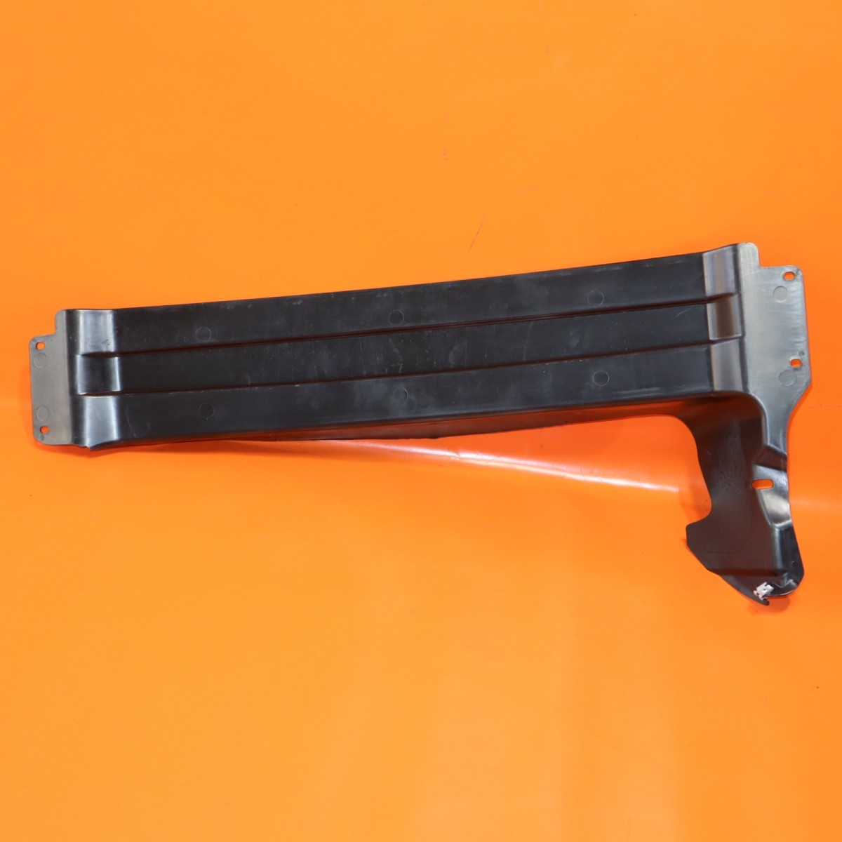 Bentley Continental GT 2006-2010 Cooling air duct