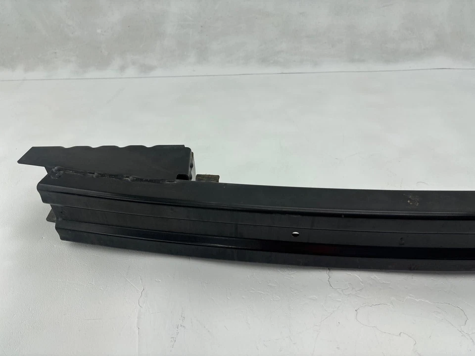 Parachoques trasero Lincoln MKX 2016-2018 haz de refuerzo OEM FT4Z-17906-A Foto 3 de 4