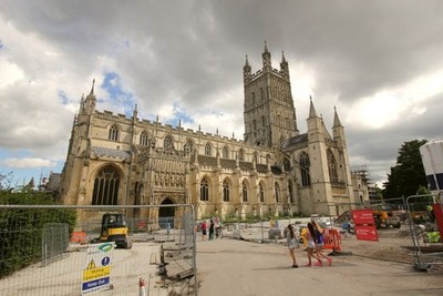 Foto 6x4 Projekt Pilger in der Gloucester Kathedrale Ein Weitwinkelbild von G c2017