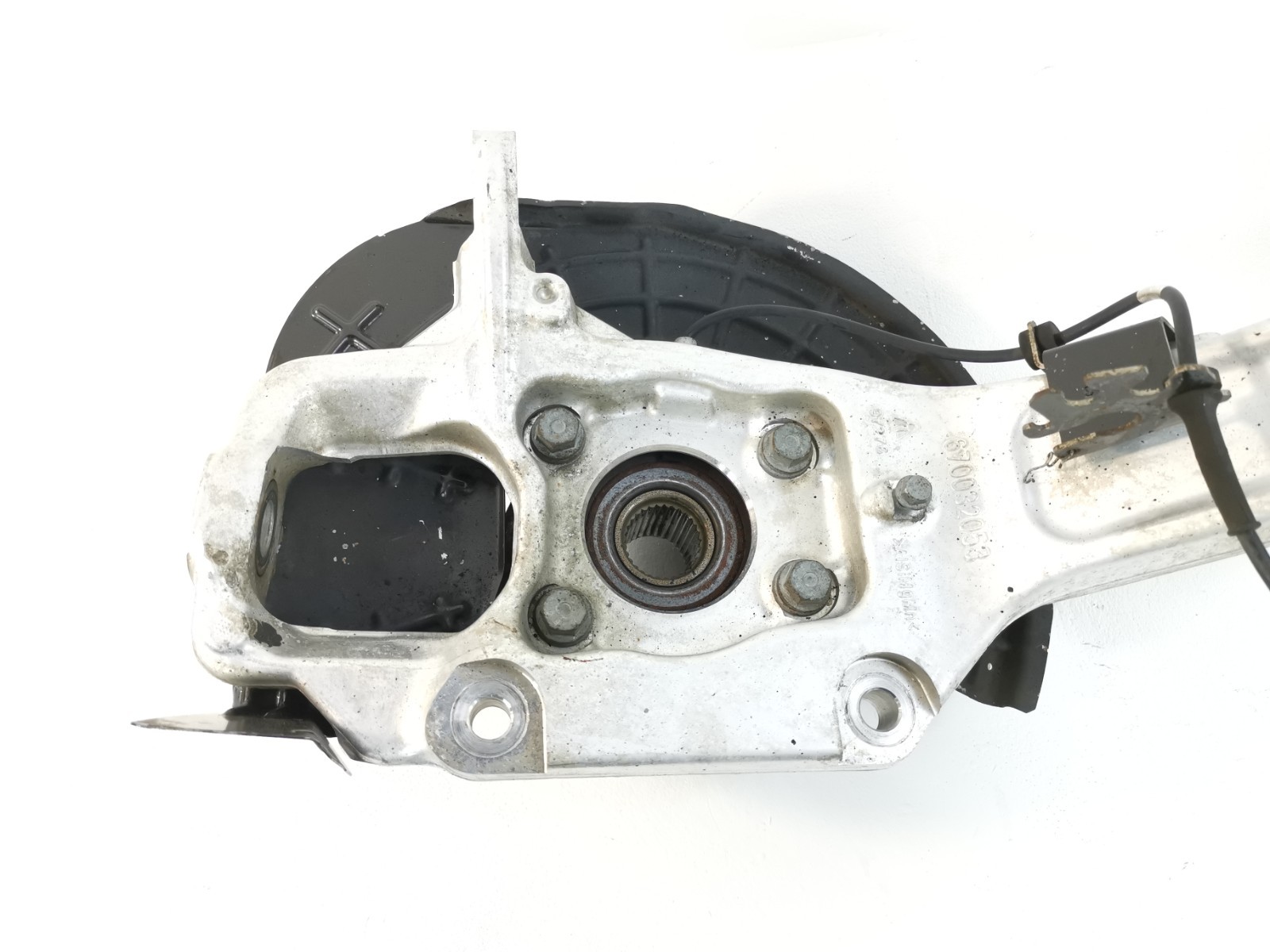 Maserati Levante 3.0 AWD 2017 Front Left Knuckle Spindle With Hub 670032053 OEM