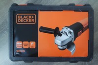 Black & Decker 900W Winkelschleifer KG912K