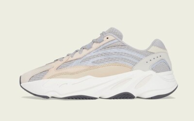 Yeezy Boost 700 V2 Cream 2021 Size 10 Men s GY7924 Cream/Cream/Cream Adidas