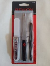 REVLON MANICURE SET KIT NAIL CLIP,CUTICLE TRIMMER,EMERYL FILE BUFFER