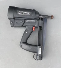 ITW Paslode Cordless Finish Nailer Tool IM250 With Battery And Charger ~ READ