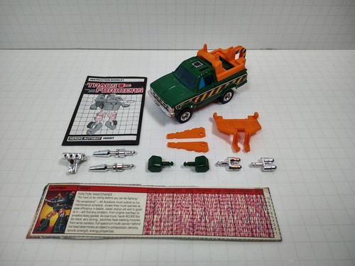 Transformers G1 Vintage Wrecker Tow Truck Hoist 100% complete with Paperwork