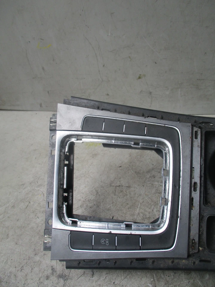 2016 Volkswagen Golf MK7 PAINEL CENTRAL CONSOLE ACABAMENTO FACIAL 5G2864263 - Imagem 3 de 4