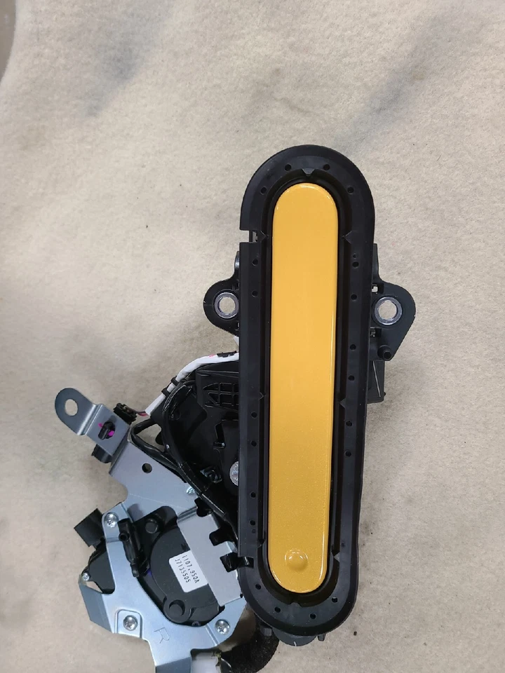 2021-23 Lexus Lc 500 Oem Passenger Side Handle 69201-11011-f0 - Imagem 3 de 4