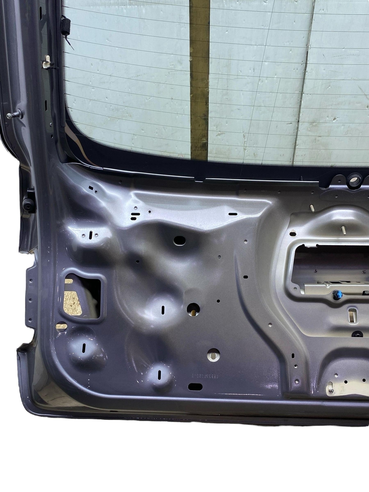 2016-2020 BENTLEY BENTAYGA TRUNK BOOT HATCH LIFTGATE LID SHELL W/ GLASS *NOTE*