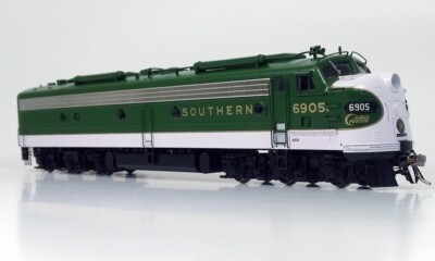 Rapido HO EMD E8A (DC/DCC/Sound): Southern - Crescent Scheme: #6905K