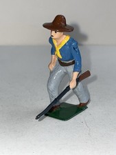 Britains Lead Toy Soldier Picture Pack 25B - Cowboy With Rifle