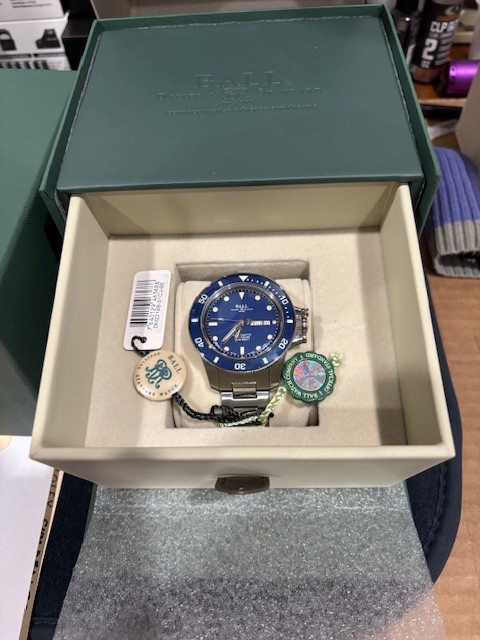 Ball Engineer Hydrocarbon Original Blue Dial DM2218B-S1CJ-BE COSC certified.
