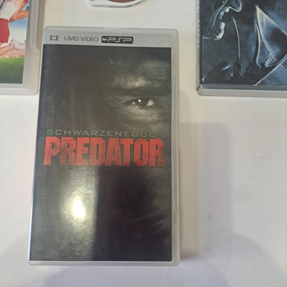UMD Video PSP lot of 4 Freddy vs Jason, Predator, Spider Man 2, + one more Foto 2 de 4