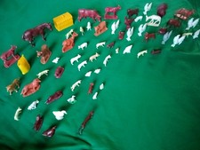 Marx Approx. 60 Animals Feed Bag Bale of Hay Vintage Made in USA