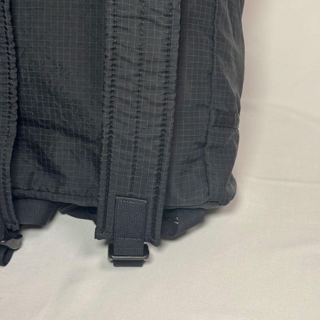 Excellent Condition PORTER Backpack Yoshida Bag C… - image 11