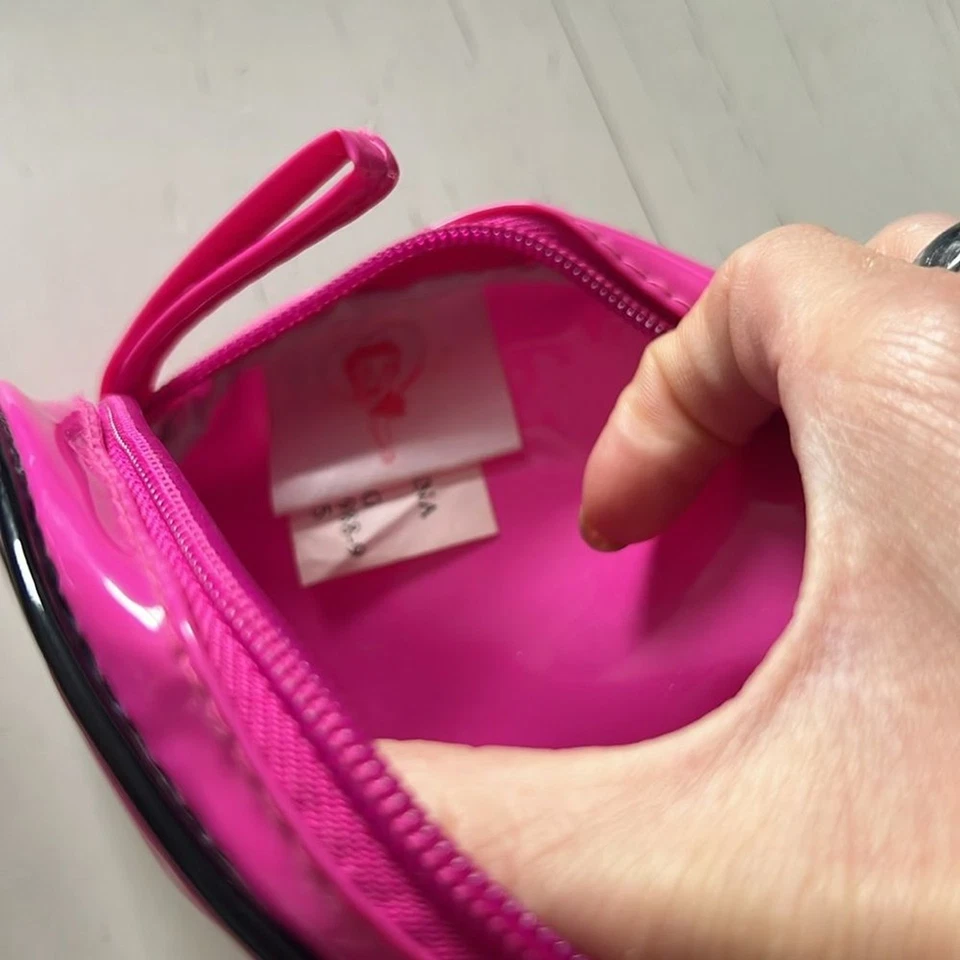 Betty Boop 2005 Pink PVC Cosmetics Bag Coin Purse Retro Collectible - Image 3 of 3