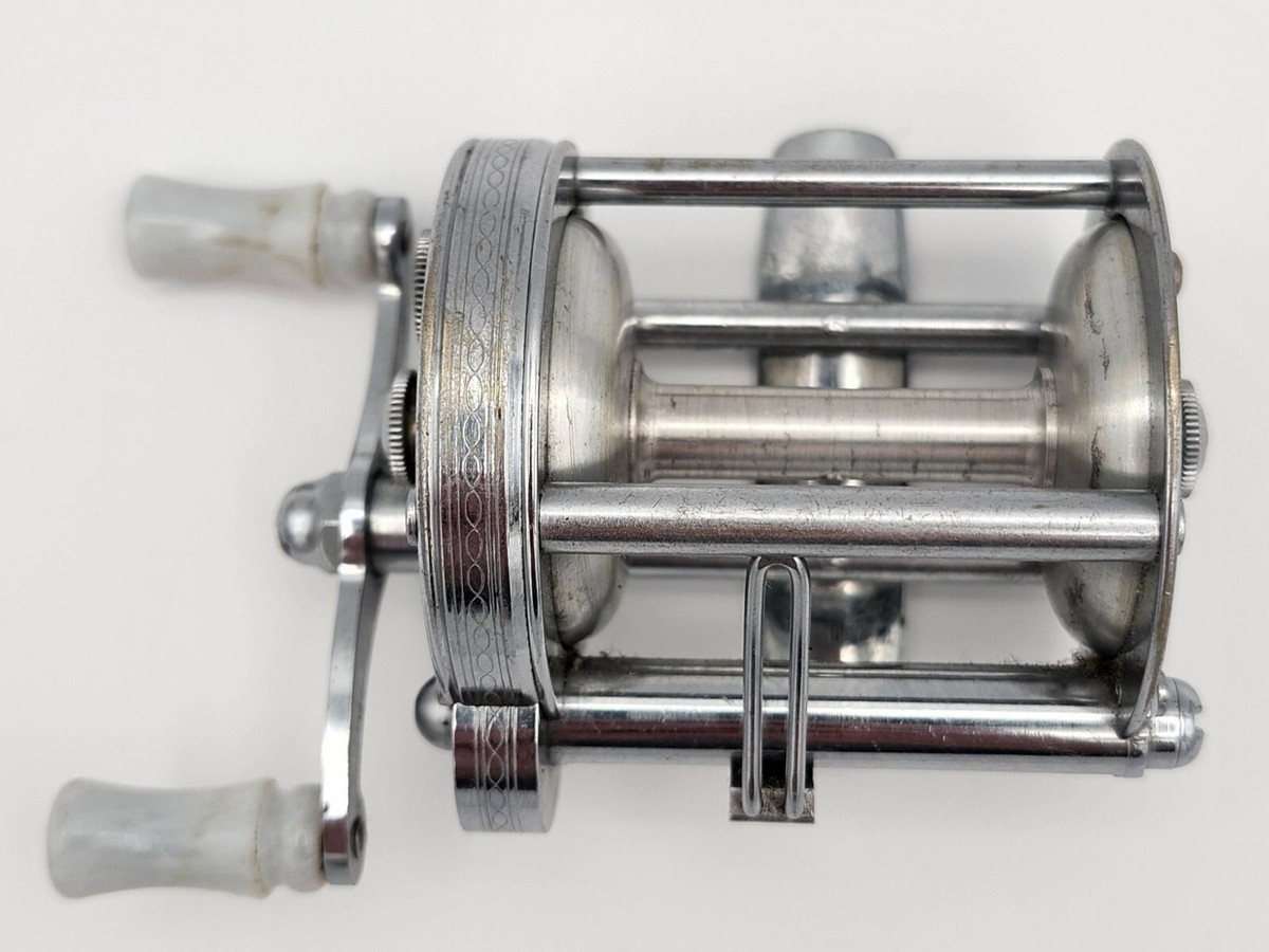 PFLUEGER SUMMIT No.1993 Gold アンティークリール！ Pflueger SUMMIT No. 1993-L Engraved Jeweled Level Wind ABL