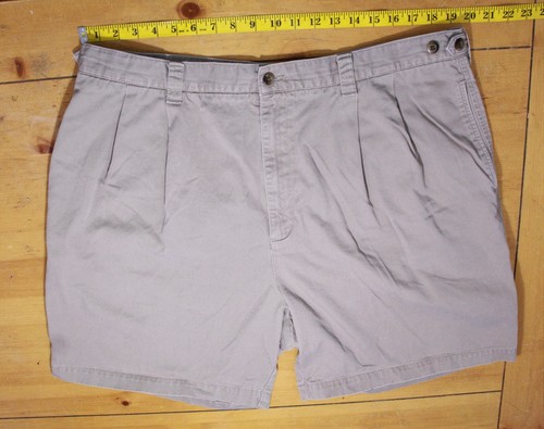 MEN'S PLEATED FRONT KHAKI /LIGHT TAN 