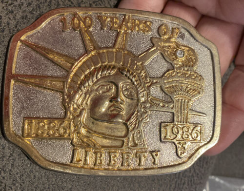 STATUE of LIBERTY 100TH Anniversary Belt Buckle 1886-1986 DIAMOND INSET - Afbeelding 1 van 3