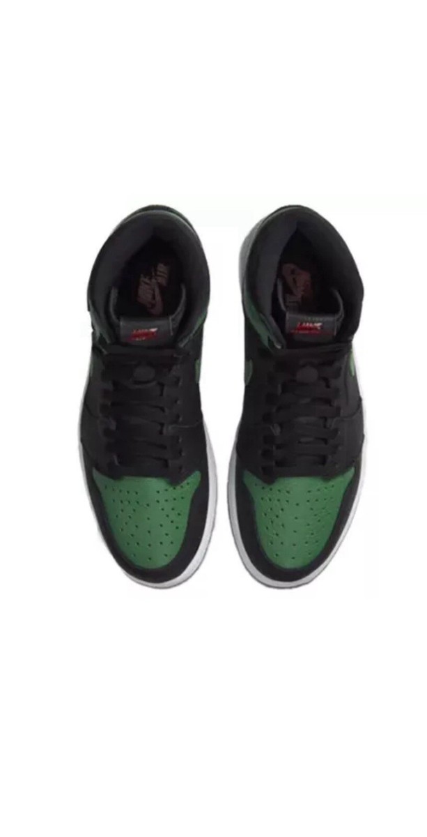 Air Jordan 1 Retro High OG 555088-030 Black/Pine Green-White  display picture 1