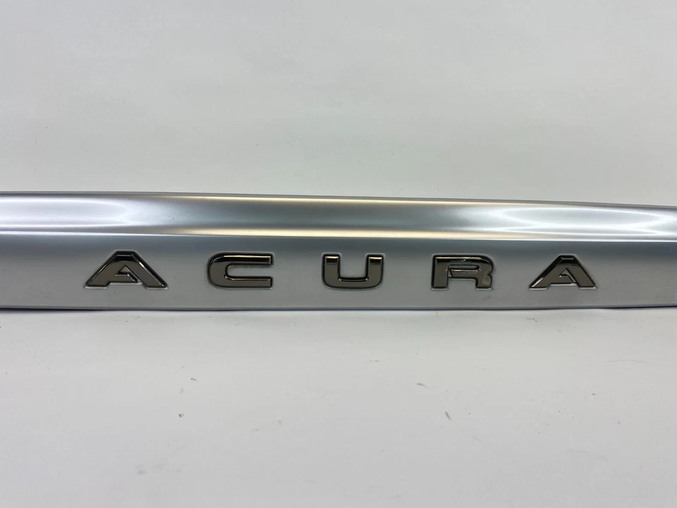 01-06 Acura MDX Rear Trunk Lid Garnish License Plate Bezel Molding 74891S3VA100 Foto 3 de 4