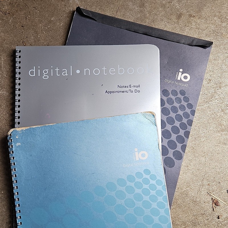Logitech io Digital Notebook Notepad, Spiral Lined Pages, Gray/Blue Covers