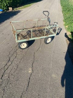 GARDEN TROLLEY PROJECT LOGS TOOLS ETC UNTESTED BARGAIN CARY BARROW D I Y