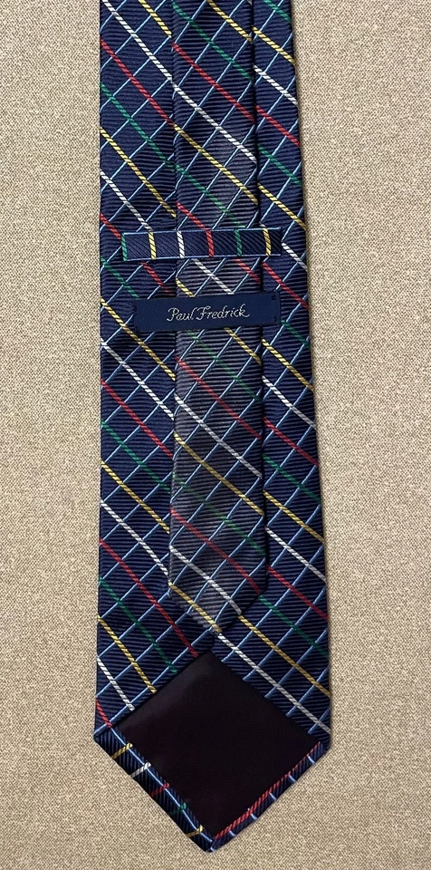 Corbata Paul Fredrick Azul Geométrica Rojo, Amarillo, Verde Rayas Seda Larga 60"x3.5" Foto 4 de 4