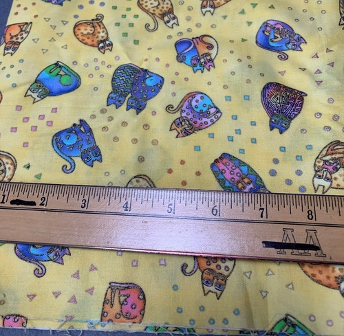 Colorful Cat Print Fabric 40" x 11" Cotton Quilting Sewing Material - Picture 2 of 3