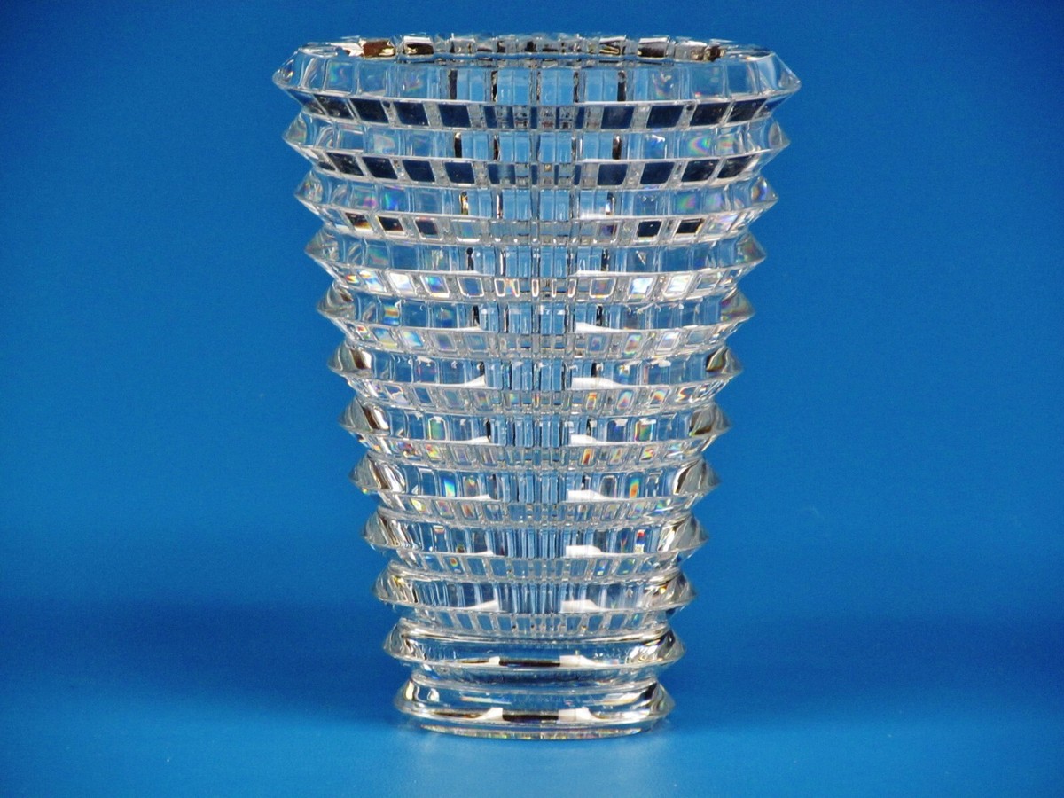 Baccarat vase crystal oval Eye with gift box. Size: Height 6