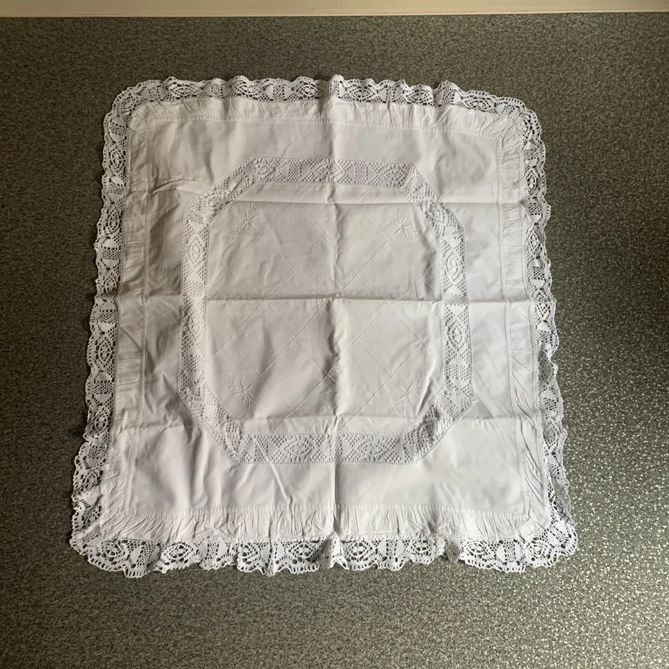 paradekissen mit spitze alt - Bild 4 von 4
