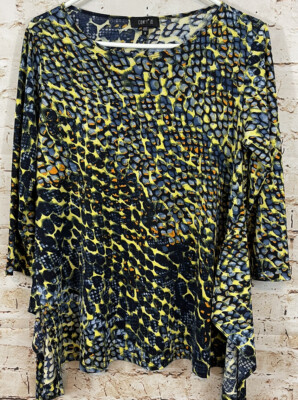 Comfy USA Womens small Swing Tunic Top A-Line Sharkbite Hem shirt print blue 