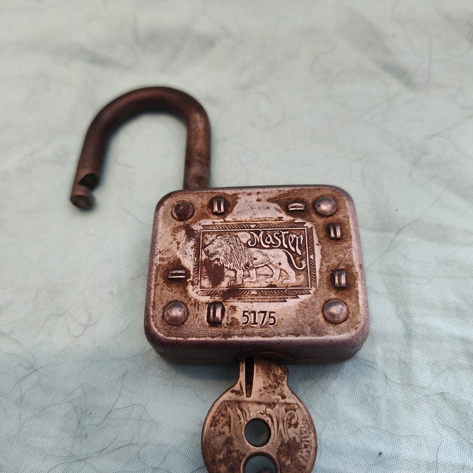 Vintage Steel 1950s Master Lock Lion Head Padlock 77 With Key Tested