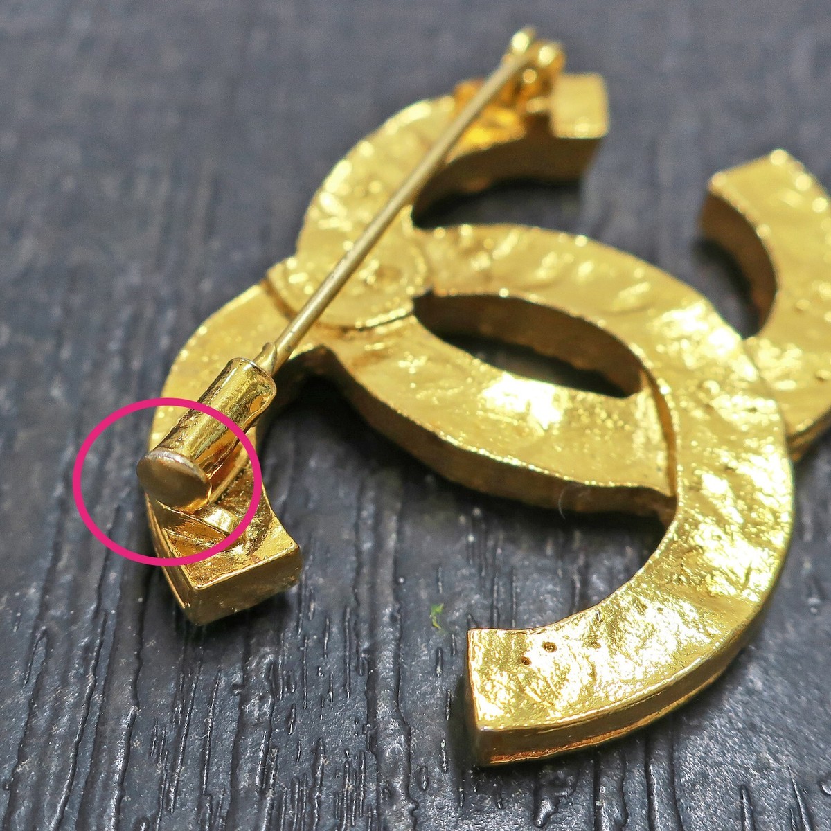 CHANEL Gold Plated CC Logos Rhinestone Vintage Pin Brooch