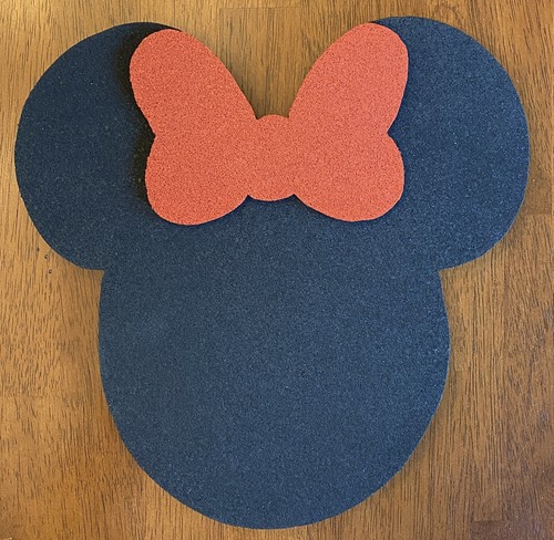 Disney Minnie Mouse pin display board - Picture 2 of 2