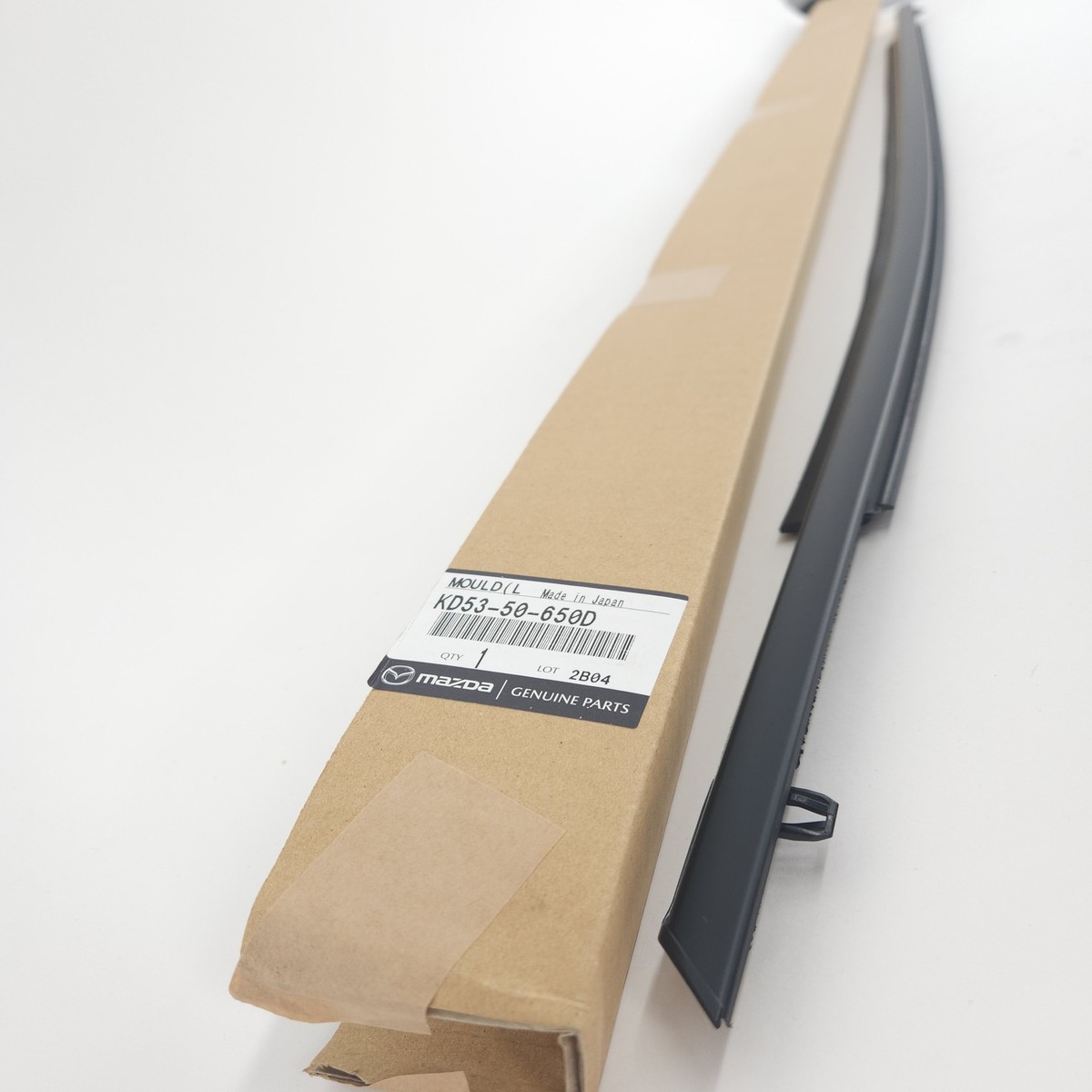 Genuine OEM Mazda KD53-50-650D Driver LH Front Belt Molding 2015