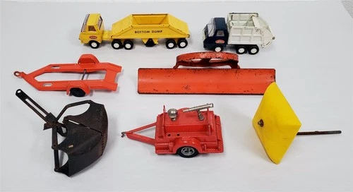 Z-606 VTG COLLECTION OF TONKA TOYS-GARBAGE TRUCK, BOTTOM DUMP SEMI, ACCESSORIES!