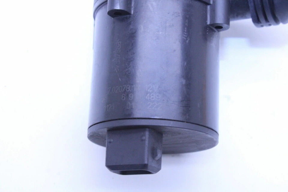 2000-2006 BMW X5 Auxiliary Water Coolant Pump OEM Used - Imagem 4 de 4