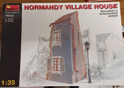 Miniart 35524 1:35 Normandy Village House  extrem selten