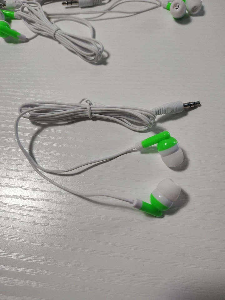 Lote De 35 Suministros TFD Auriculares A Granel, 3.5mm, Nuevos Foto 3 de 4