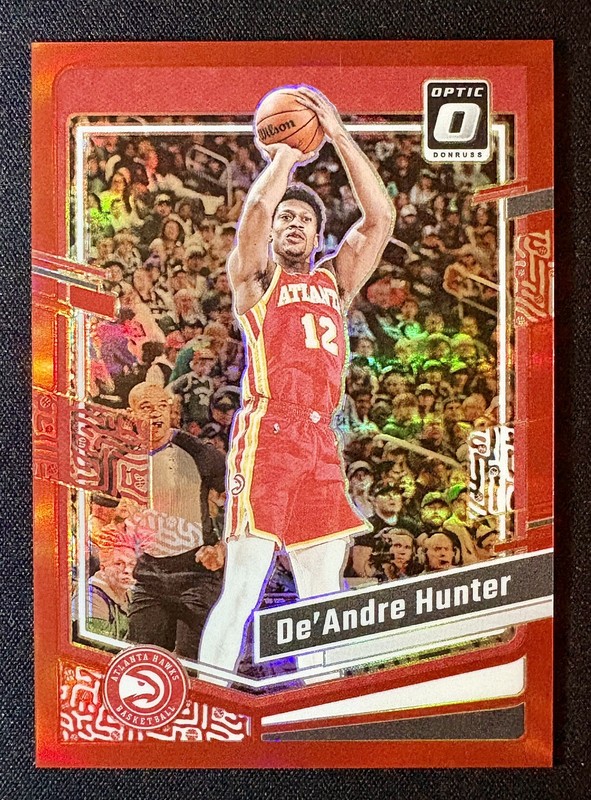 De'Andre Hunter  2023-24 Panini Donruss Optic Red Prizm /99 #194 Atlanta Hawks