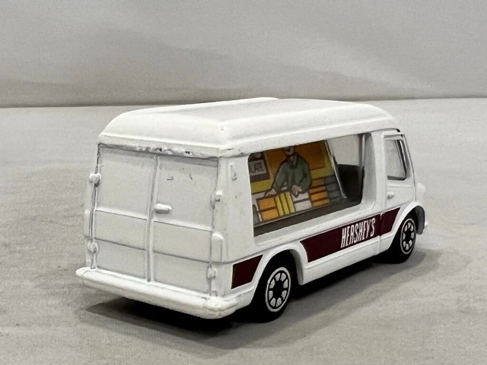 Corgi Mercedes Mobile Shop Hershey's Milk Chocolate GT Britain 1977 US Seller - Image 4 of 4