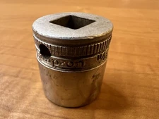 Snap-on Tools F220 - 3/8" Drive 11/16" Shallow 12pt SAE Socket USA