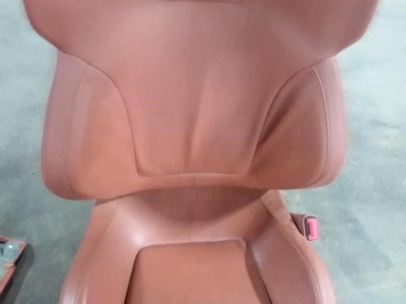 Aston Martin DB9 2006 FRONT+RIGHT Seat